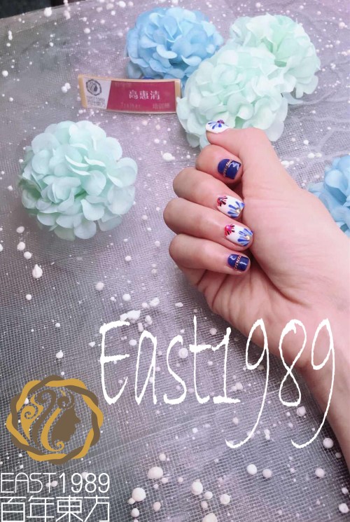  青花美甲怎么做？保定東方技工學(xué)校教你巧做美甲！
